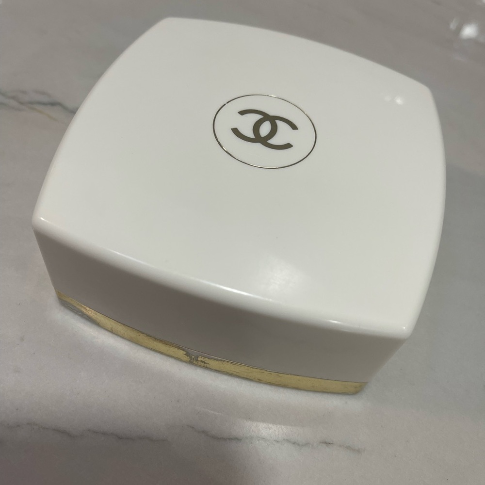 Chanel no 5 bath powder fragrance